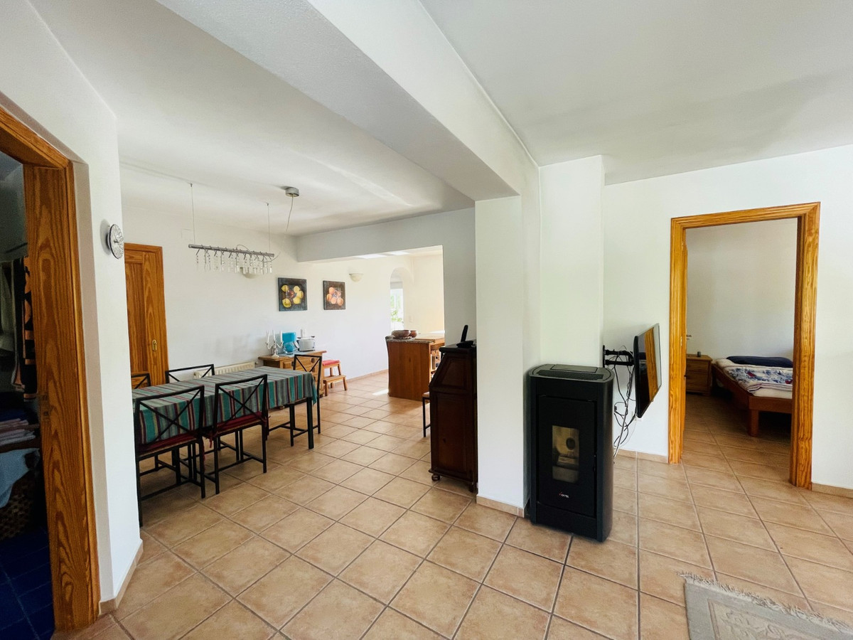 Se vende Villa - Chalet de 6 dormitorios en Costa Blanca, Alicante, España