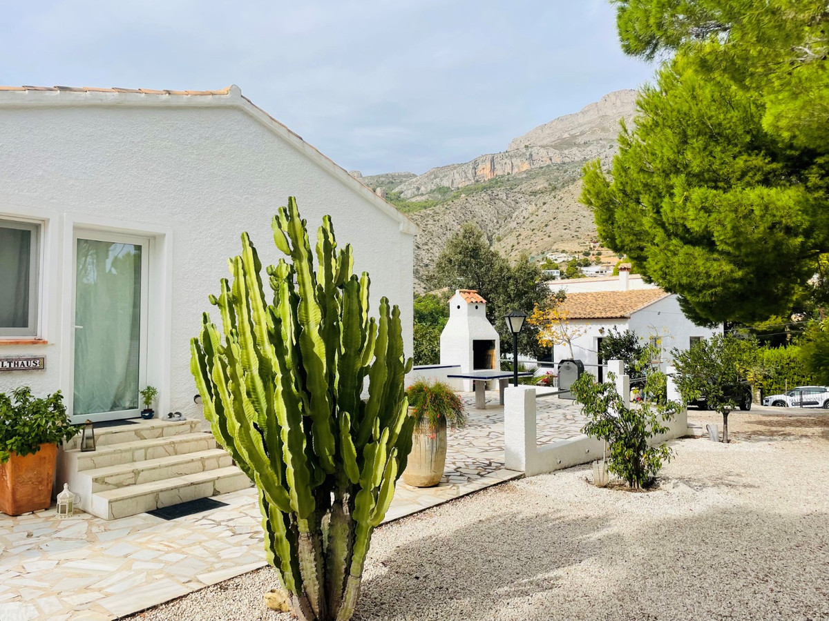 Se vende Villa - Chalet de 6 dormitorios en Costa Blanca, Alicante, España
