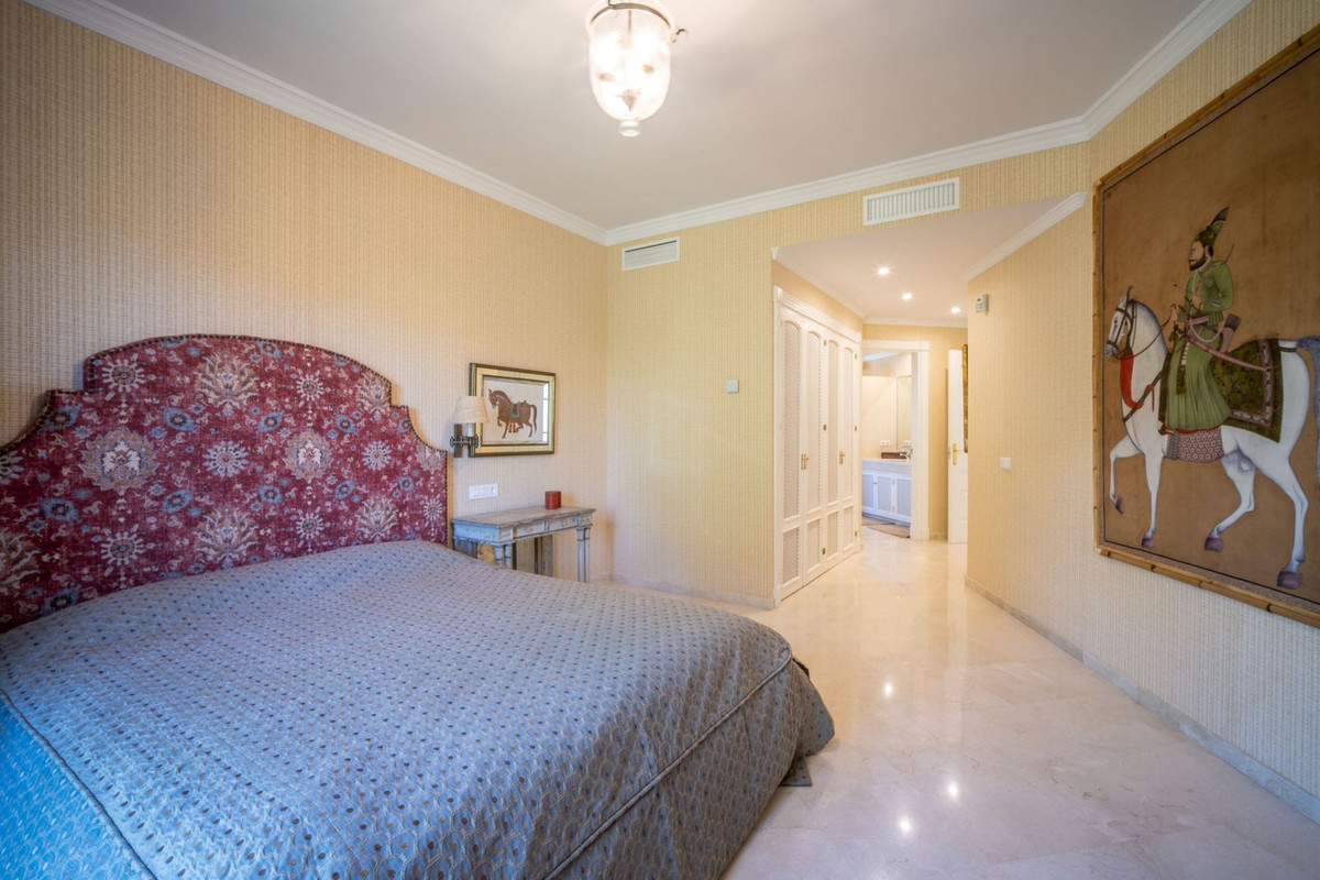 Se vende Villa - Chalet de 4 dormitorios en Costa Del Sol, Málaga, España