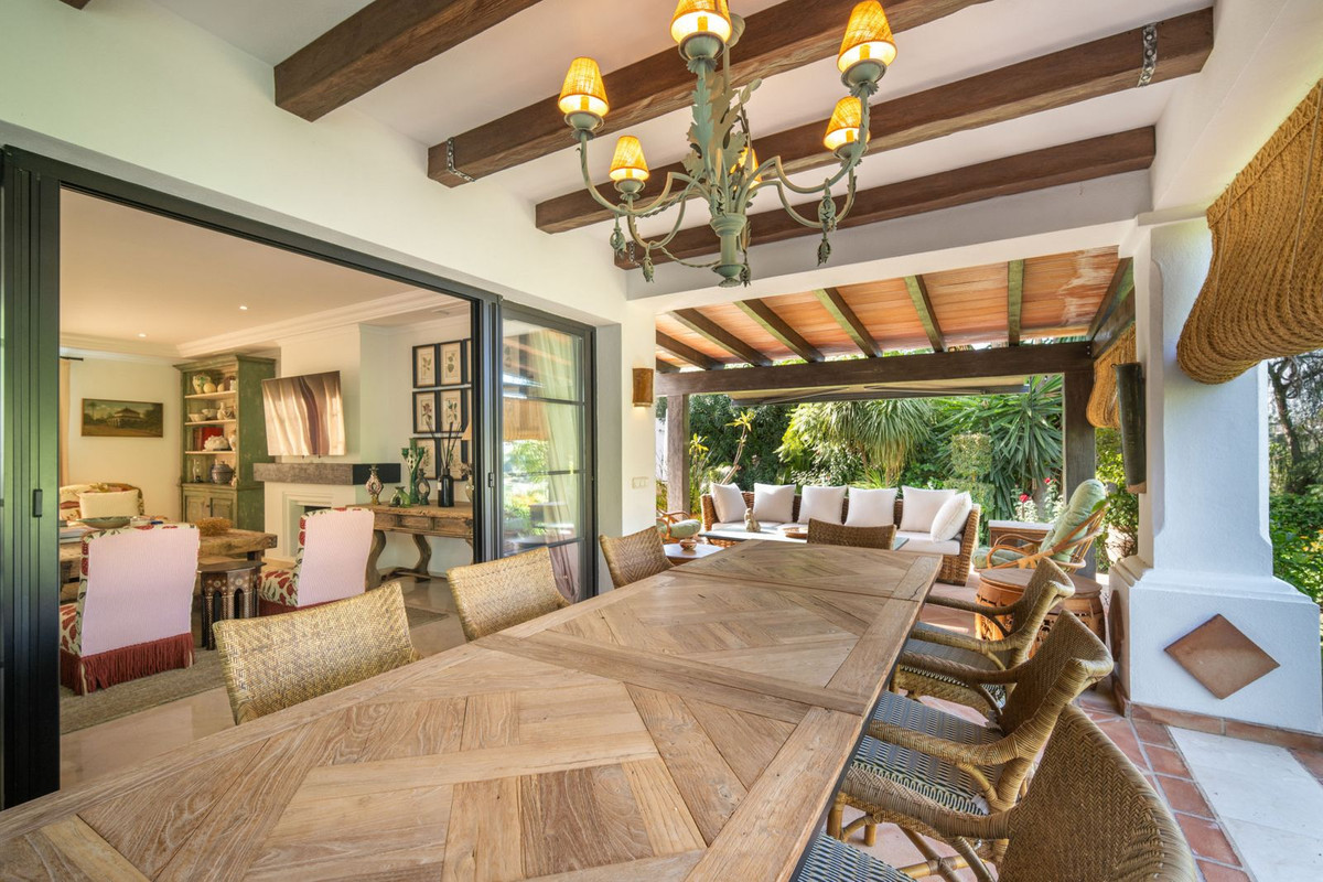 Se vende Villa - Chalet de 4 dormitorios en Costa Del Sol, Málaga, España