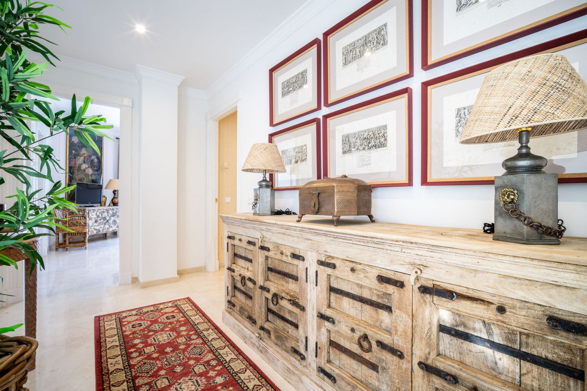 Se vende Villa - Chalet de 4 dormitorios en Costa Del Sol, Málaga, España
