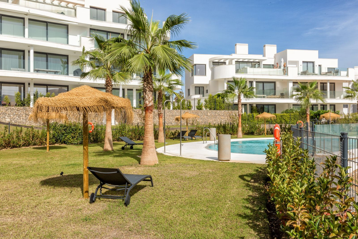2 Bed Apartment for sale in Fuengirola Costa Del Sol, Málaga, Spain