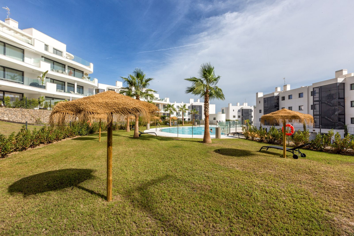 2 Bed Apartment for sale in Fuengirola Costa Del Sol, Málaga, Spain
