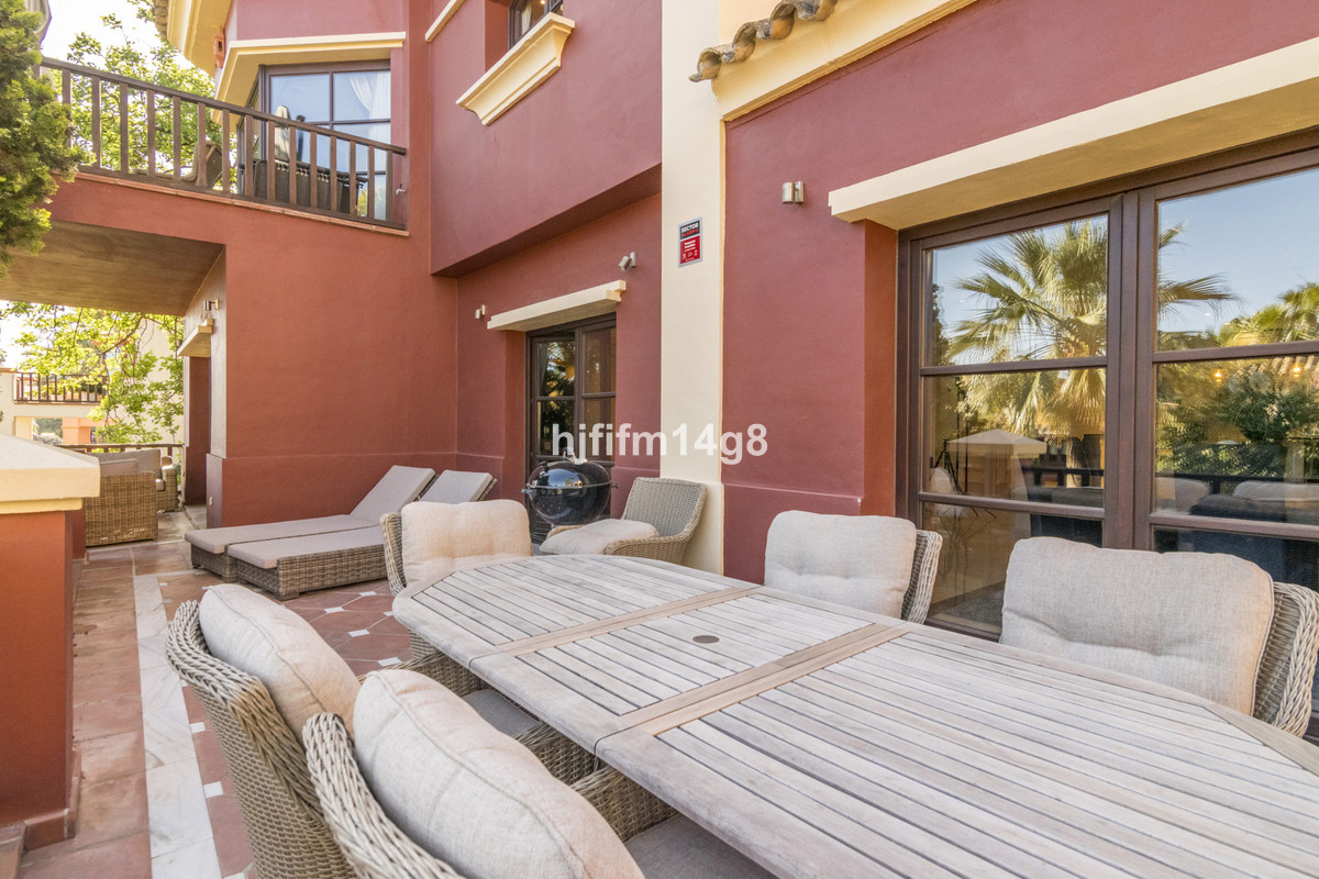 6 Bed Townhouse for sale in The Golden Mile Costa Del Sol, Málaga, Spain