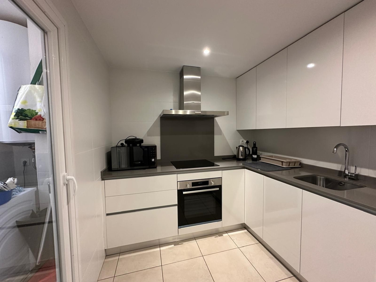 3 Bed Apartment for sale in Nueva Andalucía Costa Del Sol, Málaga, Spain