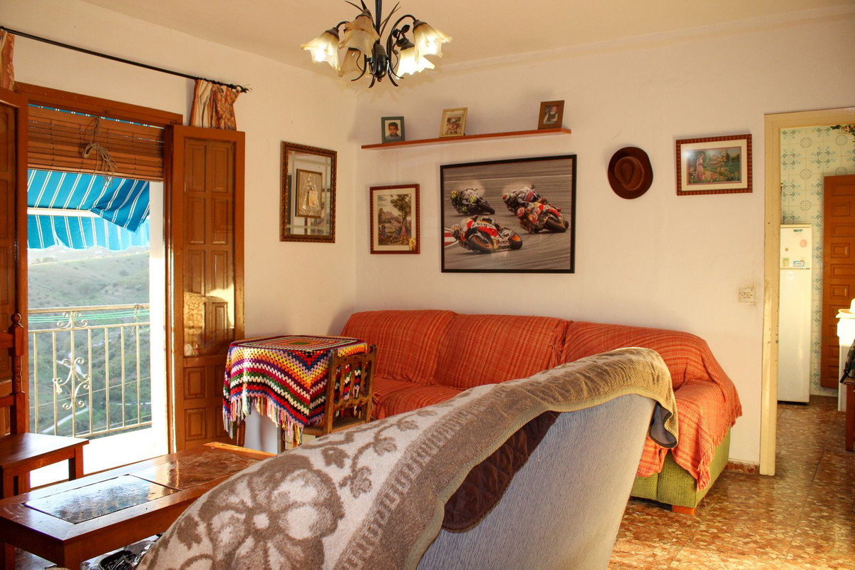 4 Bed Apartment for sale in Frigiliana Costa Del Sol East, Málaga, Spain