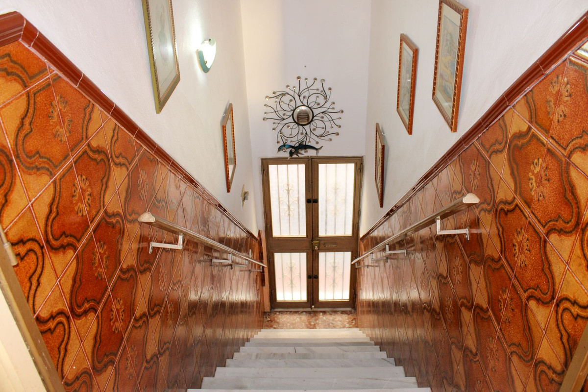 4 Bed Apartment for sale in Frigiliana Costa Del Sol East, Málaga, Spain