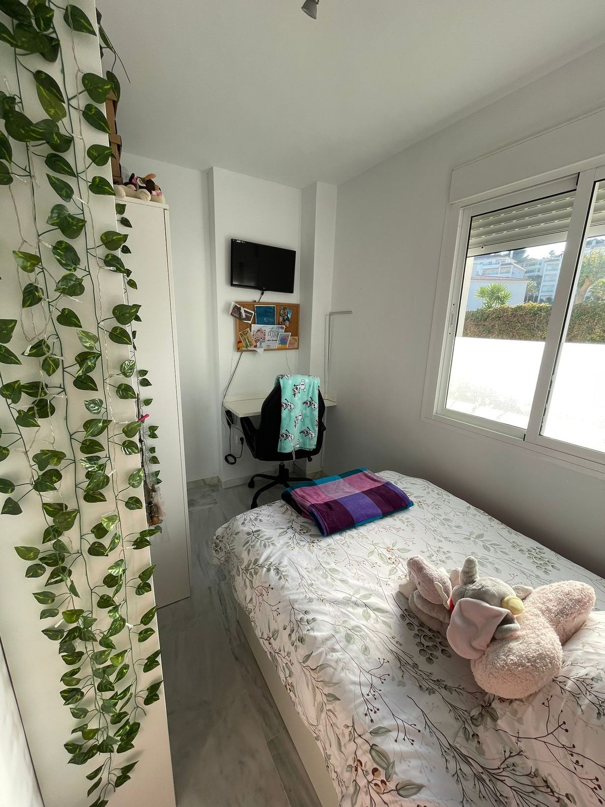 Se vende Apartamento Planta Media de 3 dormitorios en Costa Del Sol, Málaga, España