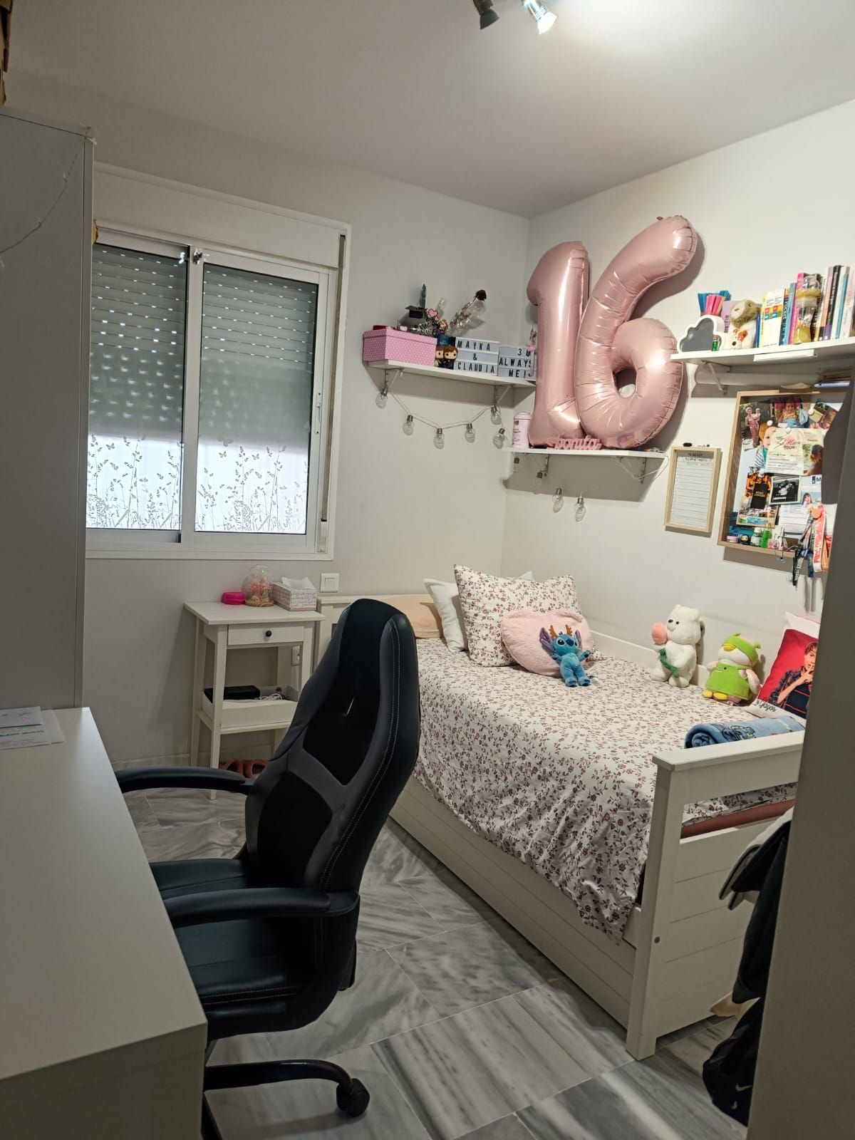 Se vende Apartamento Planta Media de 3 dormitorios en Costa Del Sol, Málaga, España