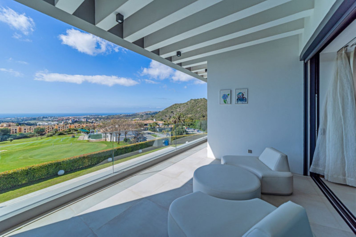 Se vende Villa - Chalet de 5 dormitorios en Costa Del Sol, Málaga, España