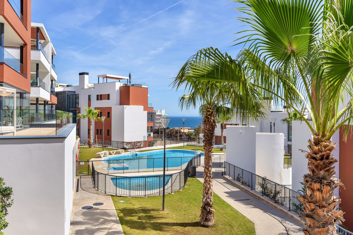 4 Bed Apartment for sale in Fuengirola Costa Del Sol, Málaga, Spain