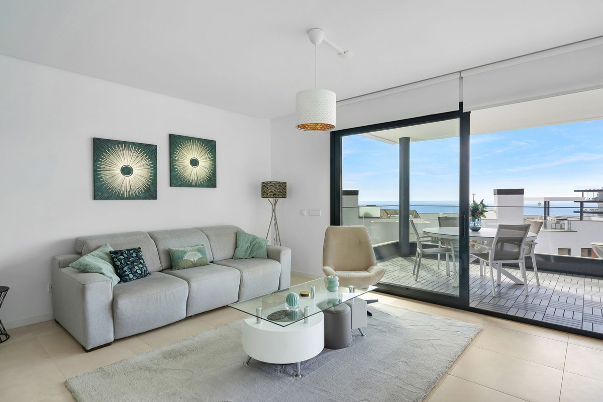 4 Bed Apartment for sale in Fuengirola Costa Del Sol, Málaga, Spain