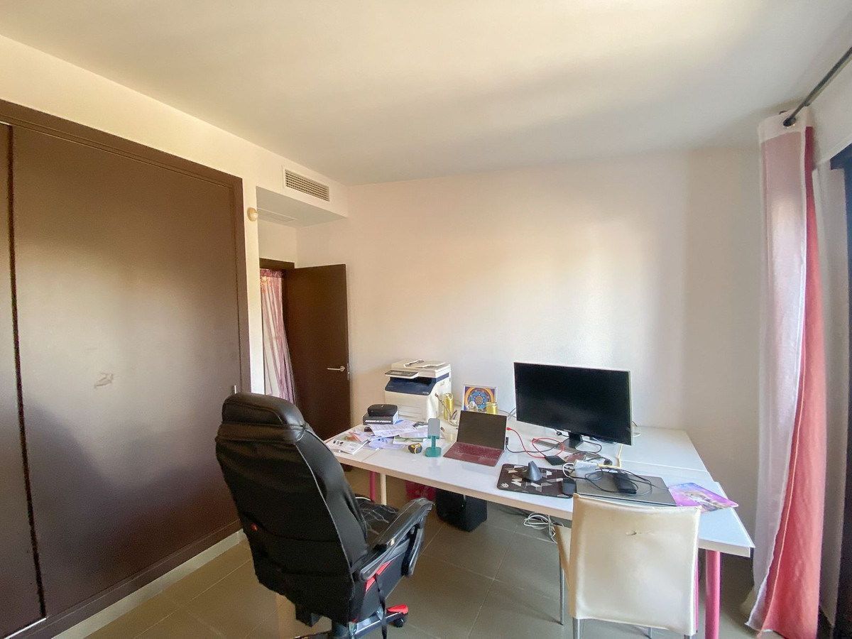 5 Bed Townhouse for sale in Estepona Costa Del Sol, Málaga, Spain