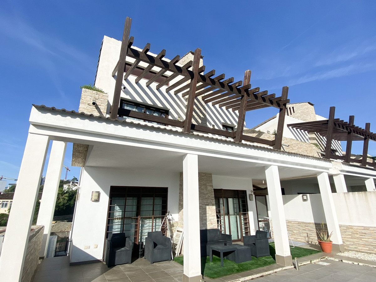 5 Bed Townhouse for sale in Estepona Costa Del Sol, Málaga, Spain