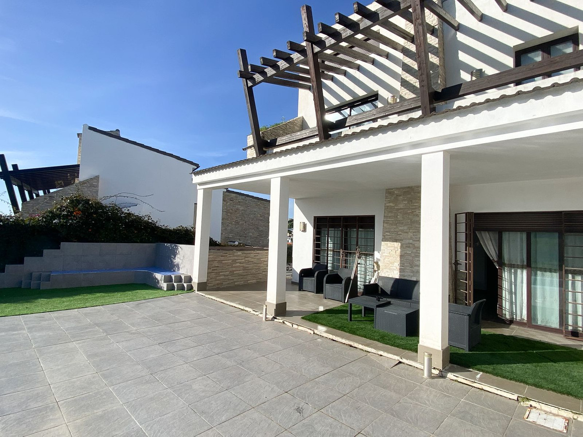 5 Bed Townhouse for sale in Estepona Costa Del Sol, Málaga, Spain