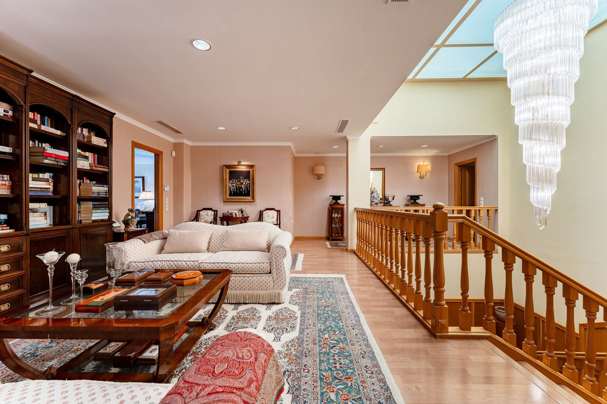 Se vende Villa - Chalet de 7 dormitorios en Málaga Ciudad, Málaga, España