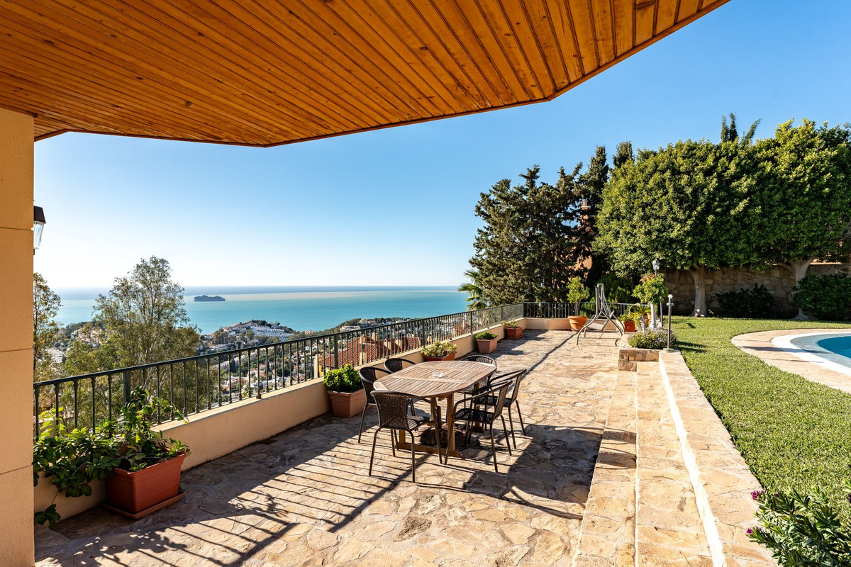 Se vende Villa - Chalet de 7 dormitorios en Málaga Ciudad, Málaga, España