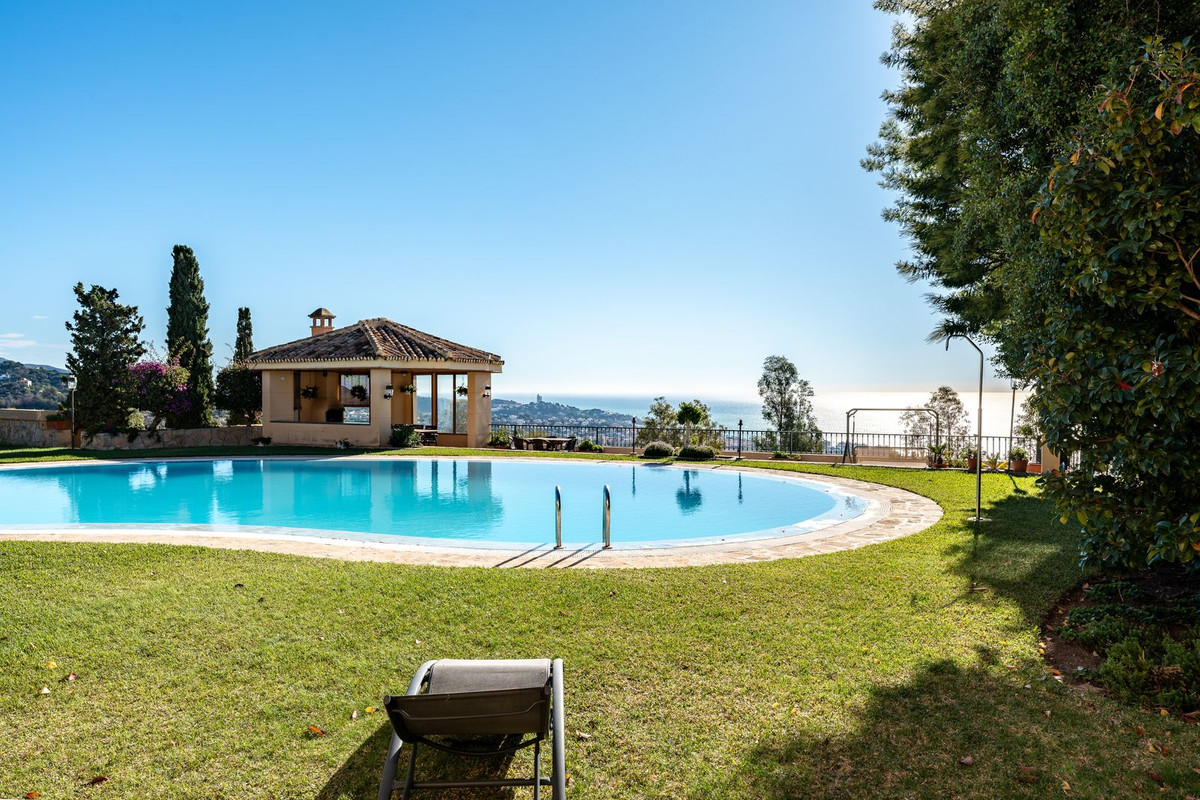 Se vende Villa - Chalet de 7 dormitorios en Málaga Ciudad, Málaga, España