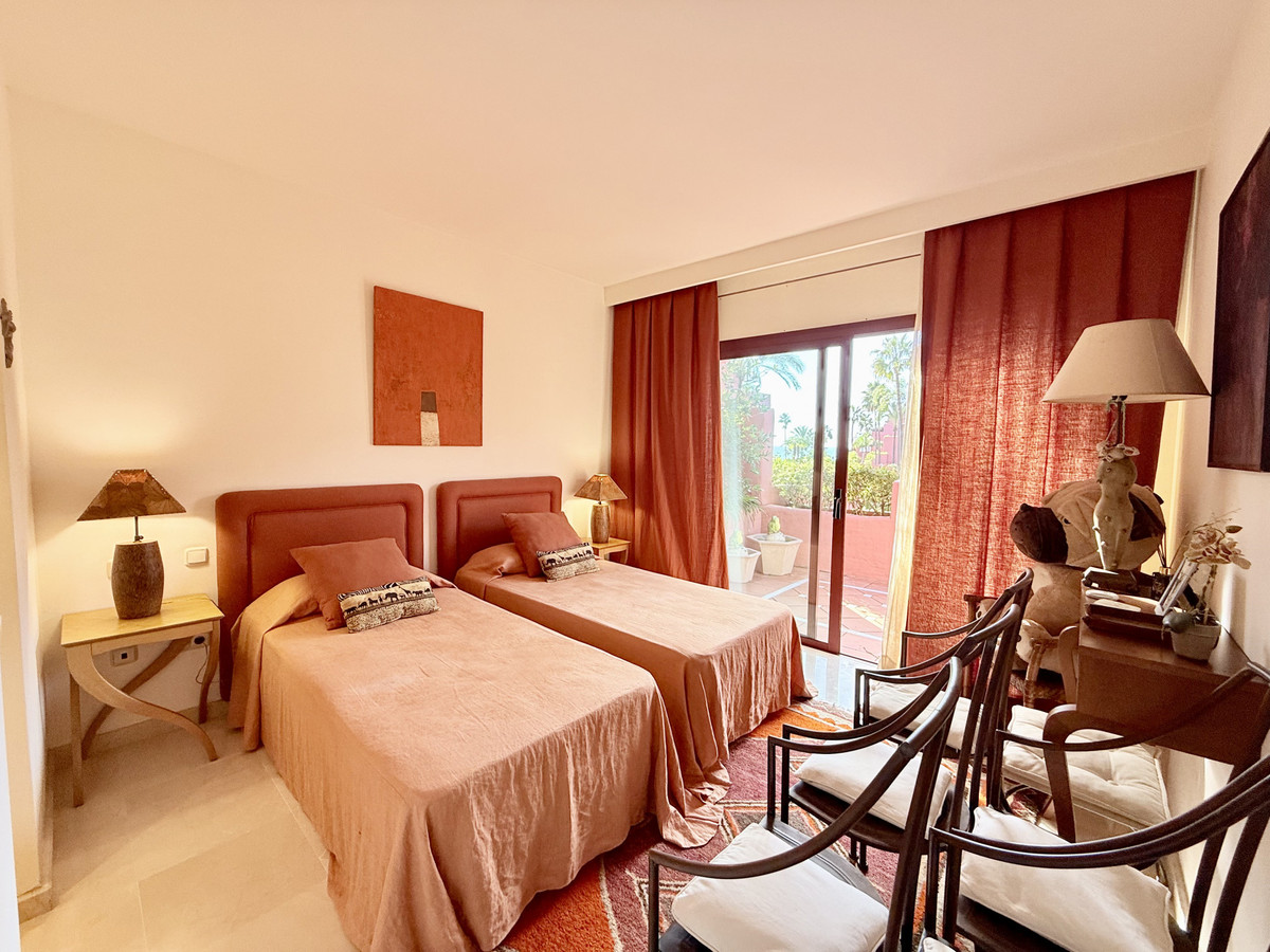 Se vende Apartamento Planta Media de 3 dormitorios en Costa Del Sol, Málaga, España