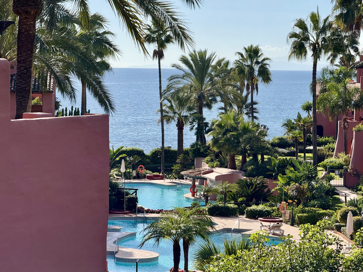 Se vende Apartamento Planta Media de 3 dormitorios en Costa Del Sol, Málaga, España