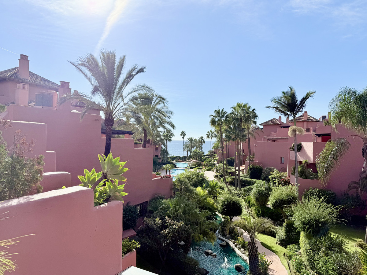 Se vende Apartamento Planta Media de 3 dormitorios en Costa Del Sol, Málaga, España