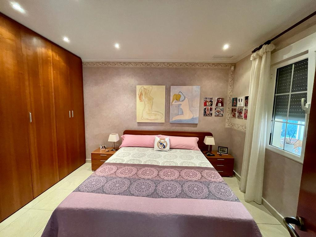 7 Bed Townhouse for sale in Albatera Costa Blanca, Alicante, Spain