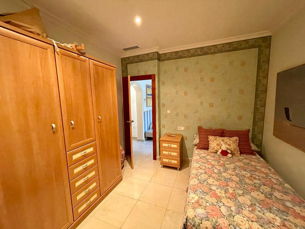 7 Bed Townhouse for sale in Albatera Costa Blanca, Alicante, Spain