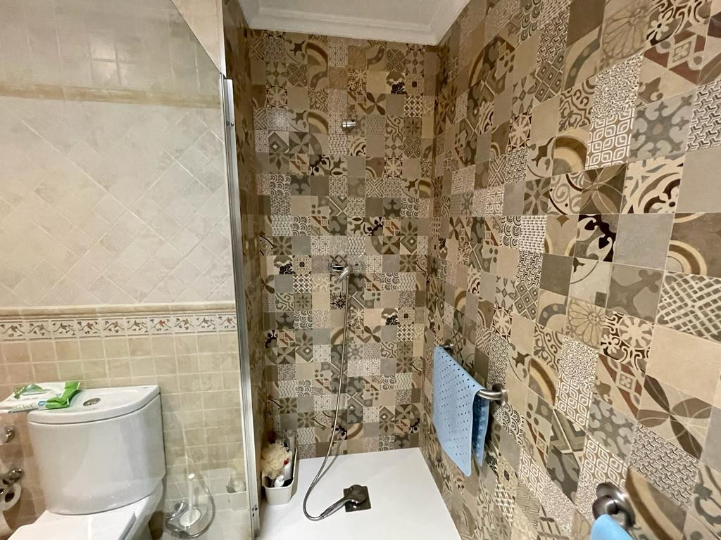 7 Bed Townhouse for sale in Albatera Costa Blanca, Alicante, Spain