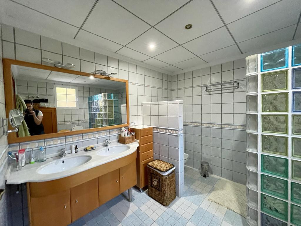 7 Bed Townhouse for sale in Albatera Costa Blanca, Alicante, Spain