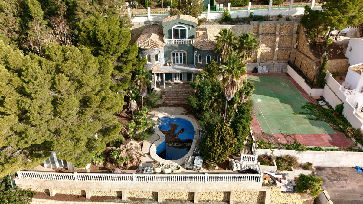 4 Bed Townhouse for sale in Altea Costa Blanca, Alicante, Spain