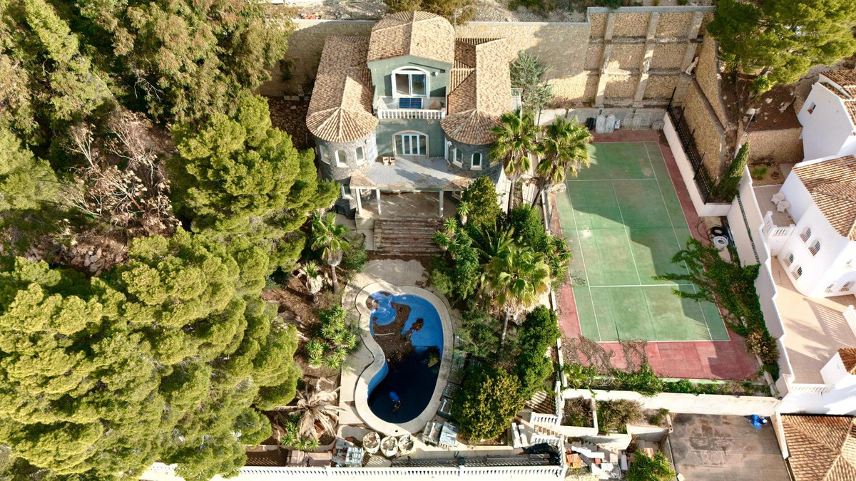 4 Bed Townhouse for sale in Altea Costa Blanca, Alicante, Spain