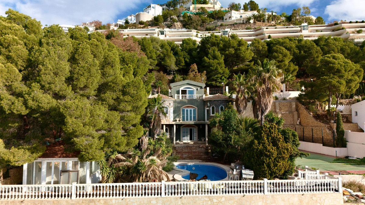 4 Bed Townhouse for sale in Altea Costa Blanca, Alicante, Spain