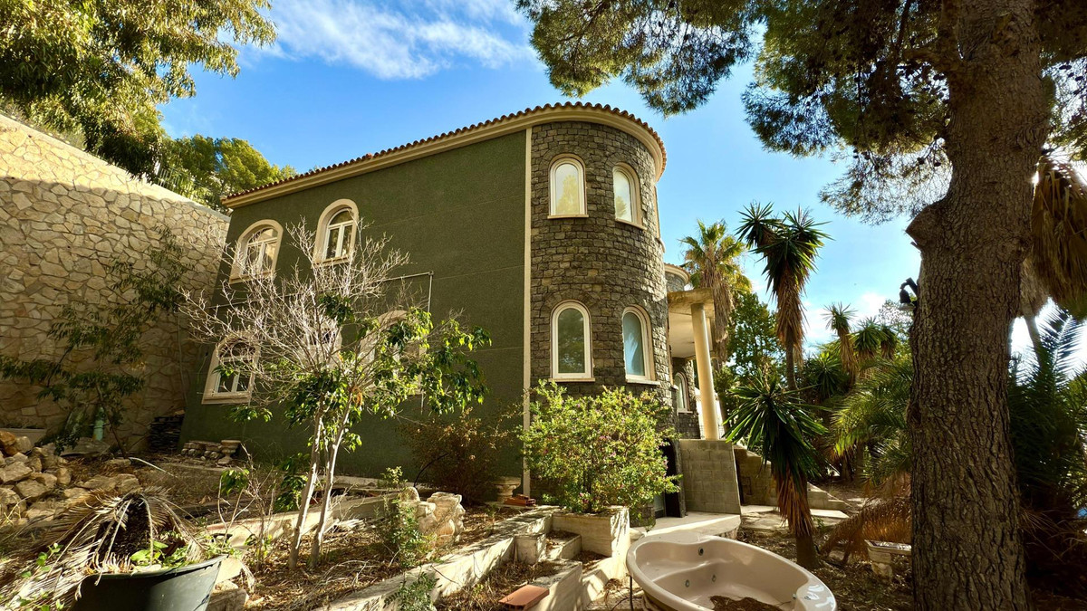 4 Bed Townhouse for sale in Altea Costa Blanca, Alicante, Spain