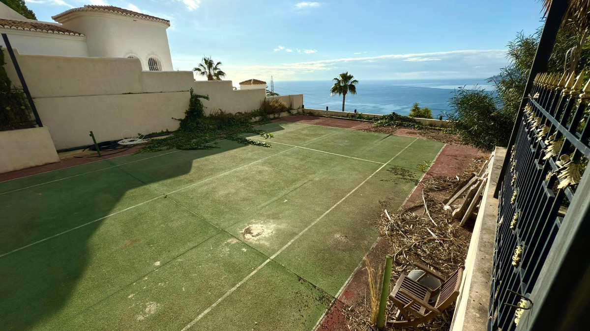 4 Bed Townhouse for sale in Altea Costa Blanca, Alicante, Spain