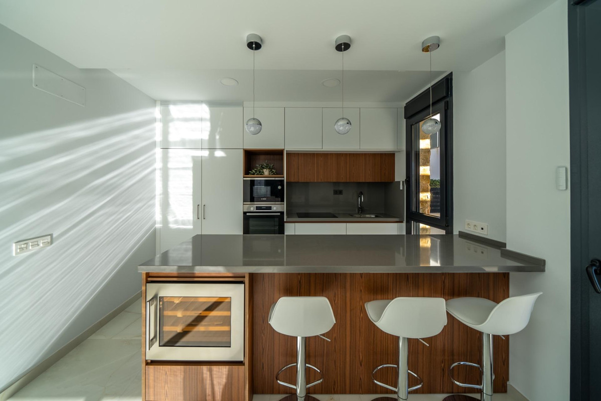 Se vende Villa - Chalet de 3 dormitorios en Costa Blanca, Alicante, España