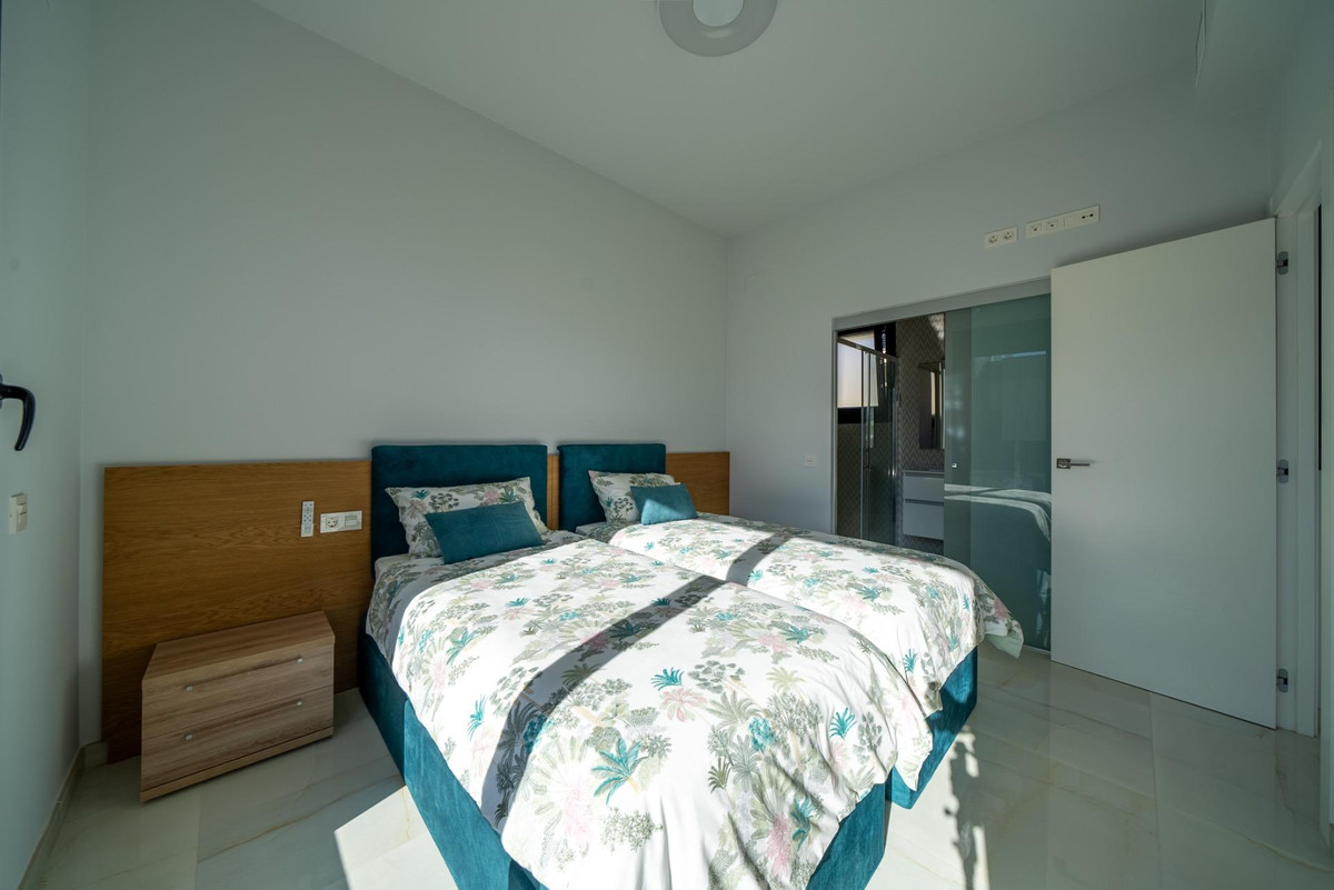 Se vende Villa - Chalet de 3 dormitorios en Costa Blanca, Alicante, España
