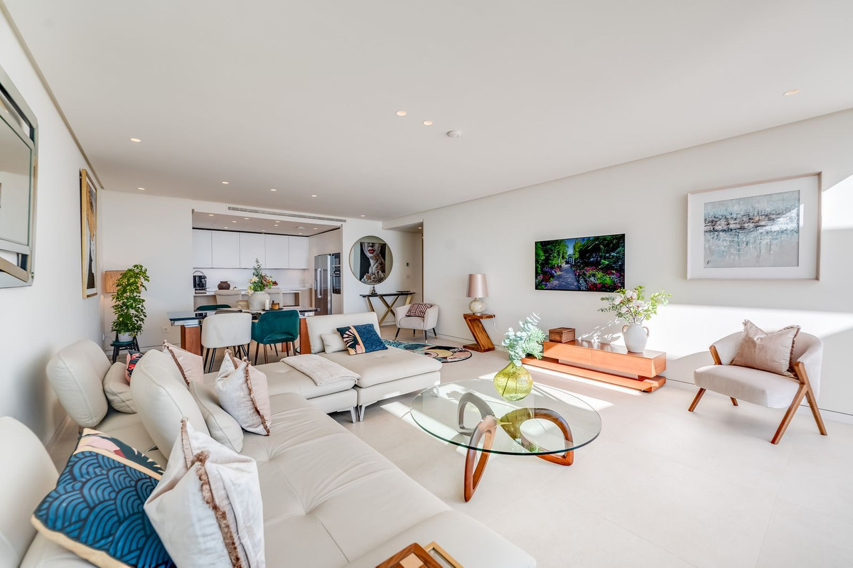 3 Bed Apartment for sale in Ojén Costa Del Sol, Málaga, Spain