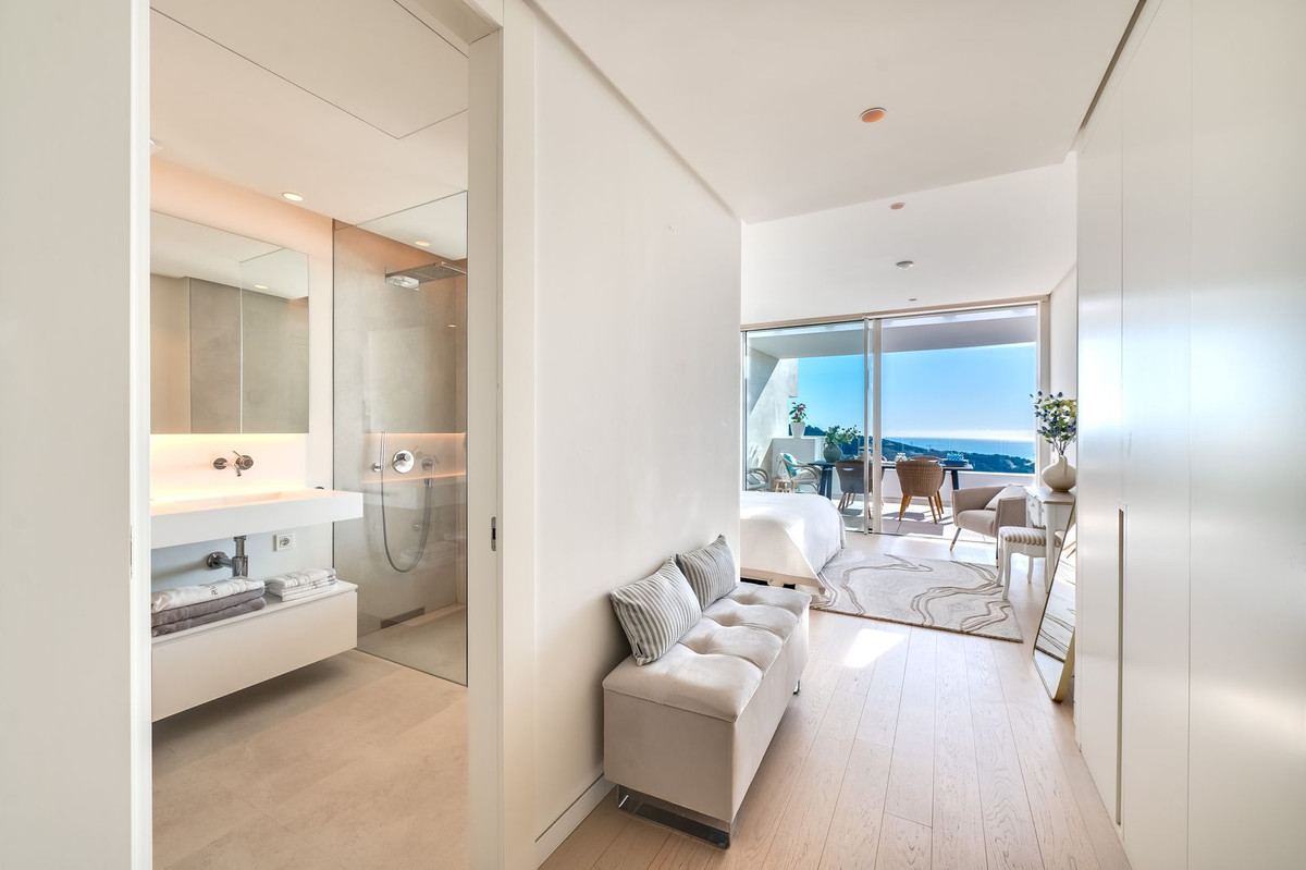 3 Bed Apartment for sale in Ojén Costa Del Sol, Málaga, Spain