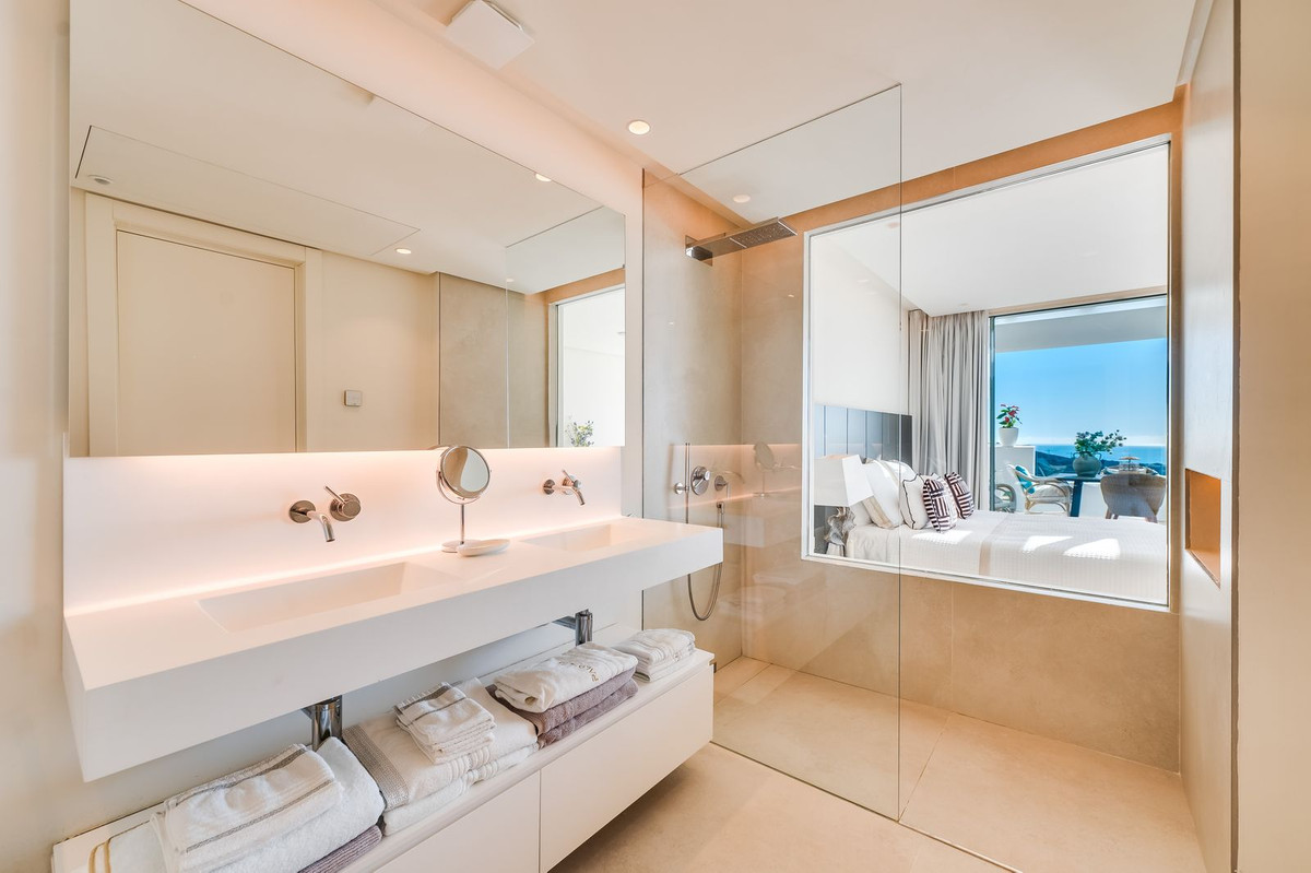 3 Bed Apartment for sale in Ojén Costa Del Sol, Málaga, Spain