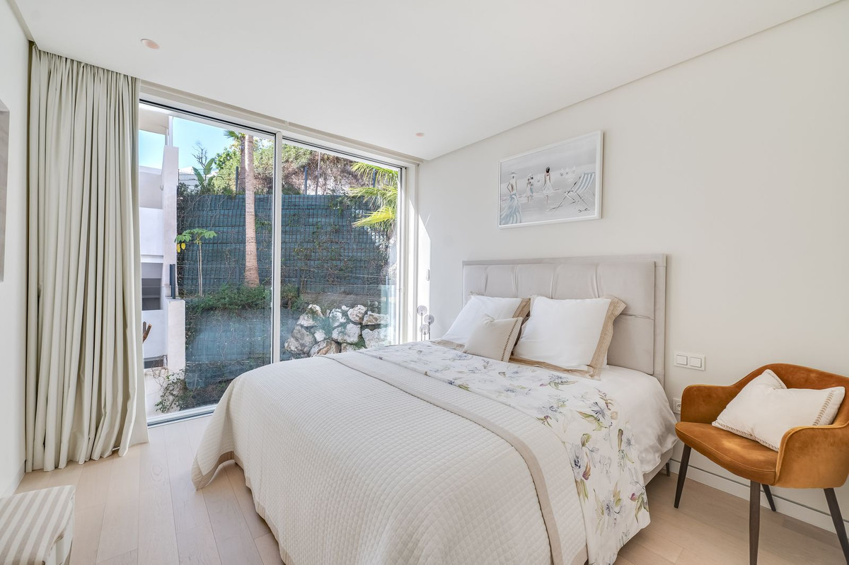 3 Bed Apartment for sale in Ojén Costa Del Sol, Málaga, Spain