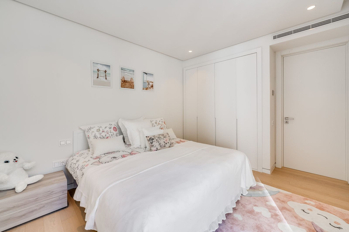 3 Bed Apartment for sale in Ojén Costa Del Sol, Málaga, Spain