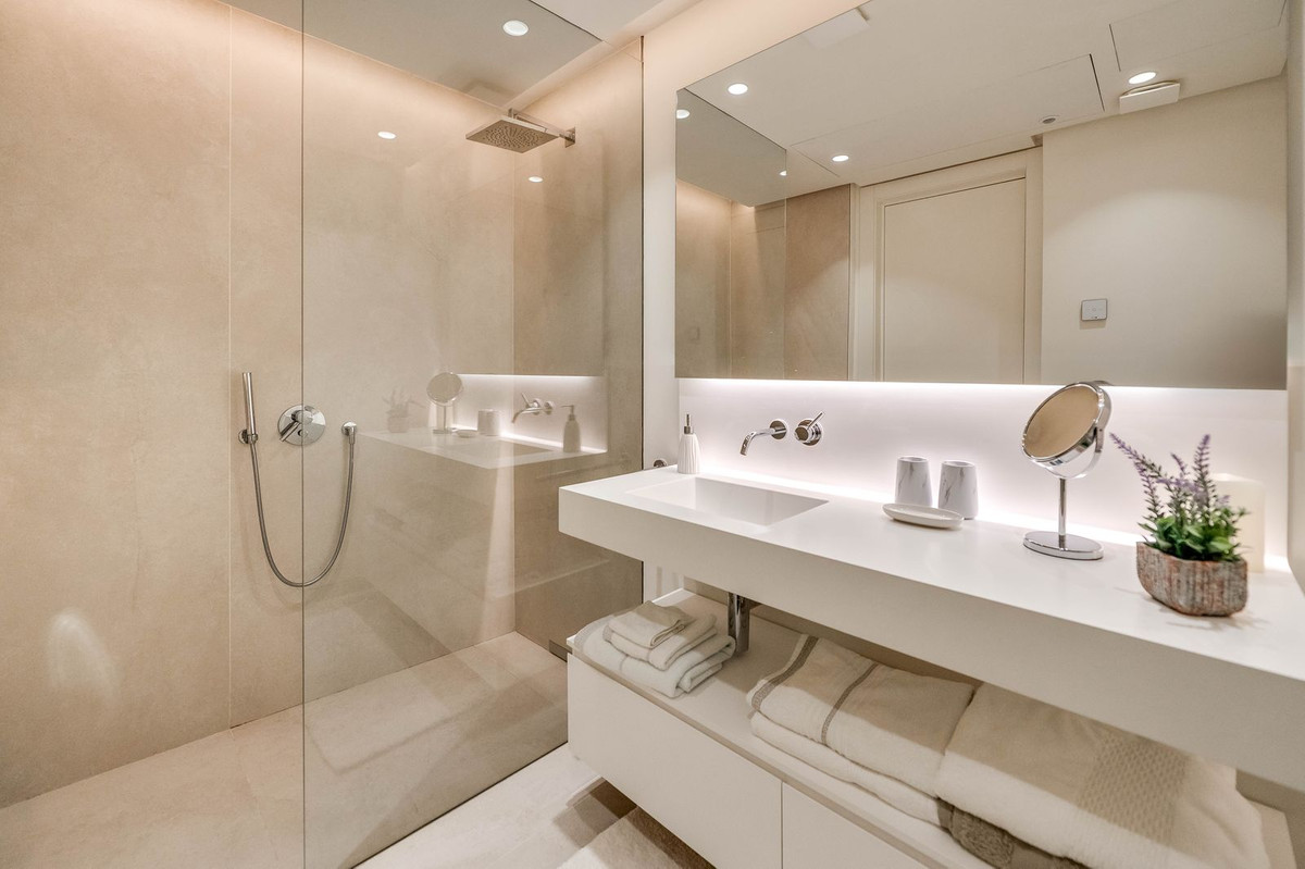 3 Bed Apartment for sale in Ojén Costa Del Sol, Málaga, Spain
