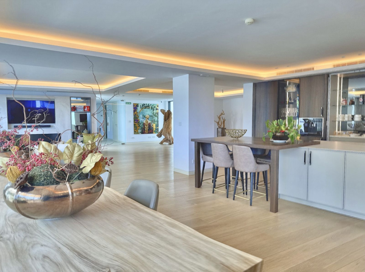 3 Bed Apartment for sale in Ojén Costa Del Sol, Málaga, Spain