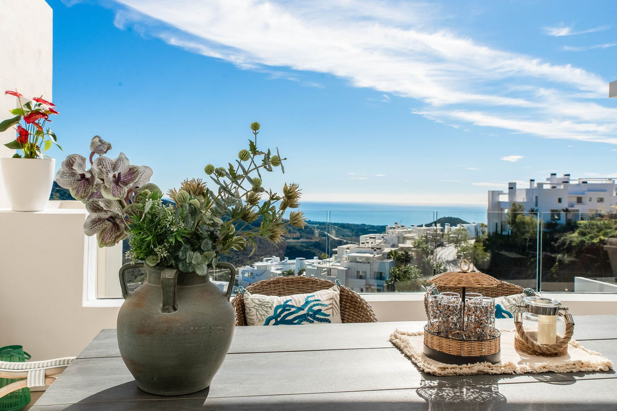 3 Bed Apartment for sale in Ojén Costa Del Sol, Málaga, Spain