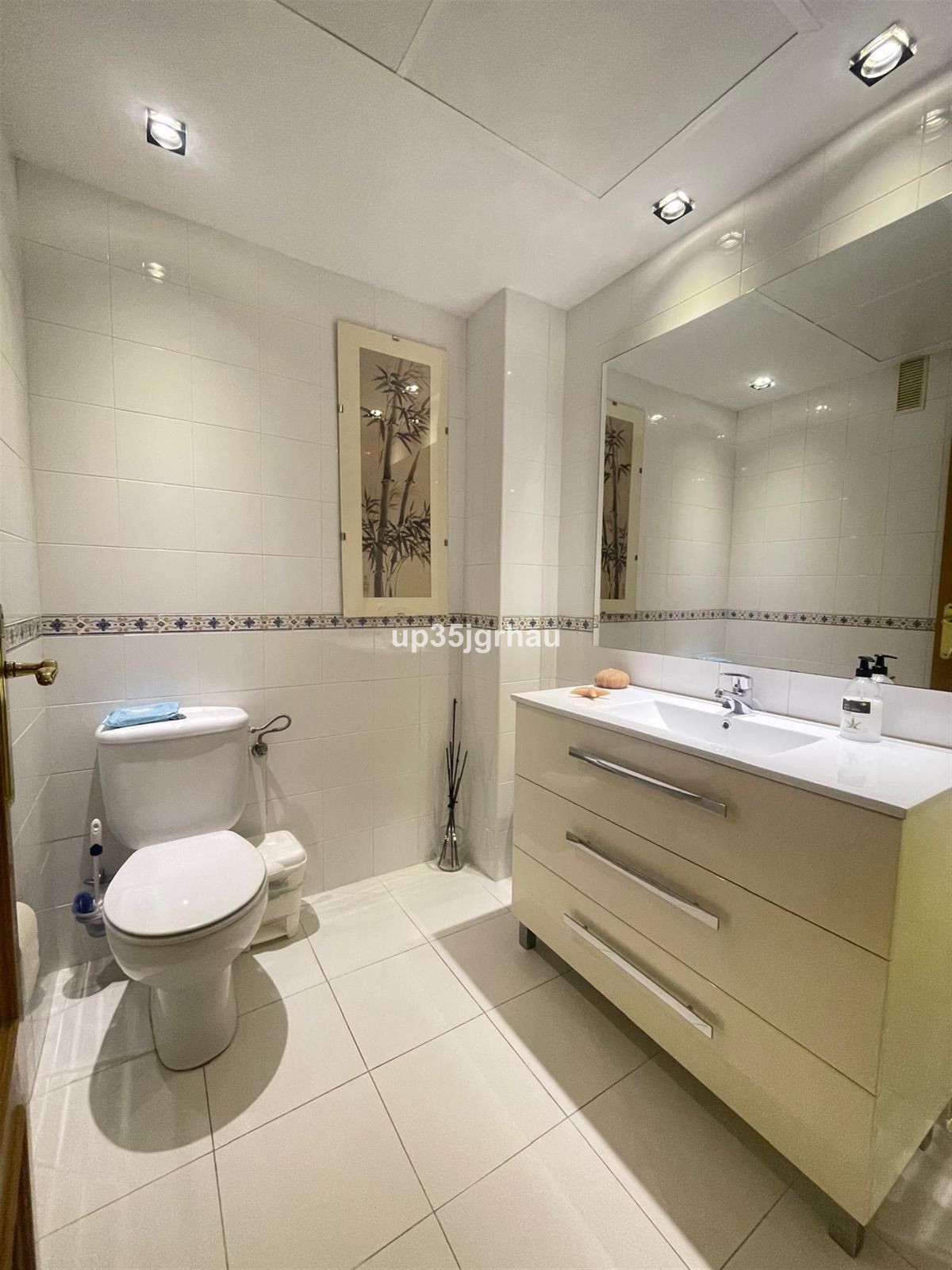 4 Bed Apartment for sale in Selwo Costa Del Sol, Málaga, Spain