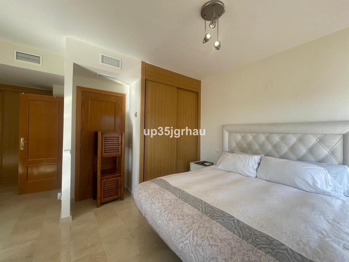4 Bed Apartment for sale in Selwo Costa Del Sol, Málaga, Spain
