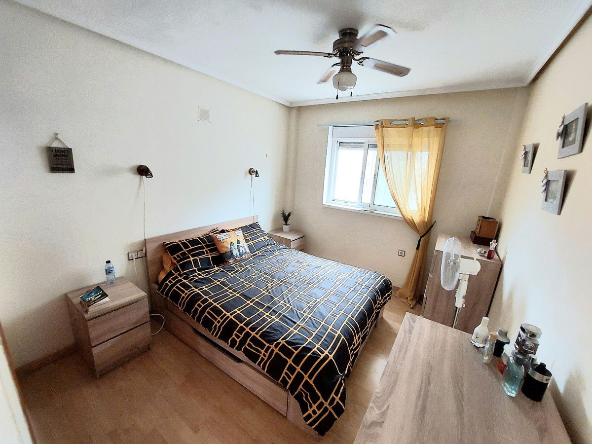 Se vende Villa - Chalet de 3 dormitorios en Costa Blanca, Alicante, España