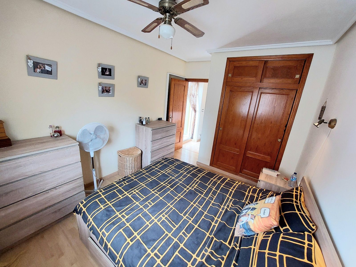 Se vende Villa - Chalet de 3 dormitorios en Costa Blanca, Alicante, España