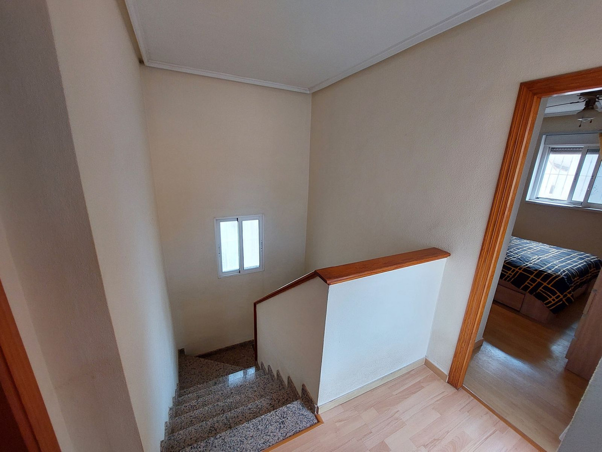 Se vende Villa - Chalet de 3 dormitorios en Costa Blanca, Alicante, España