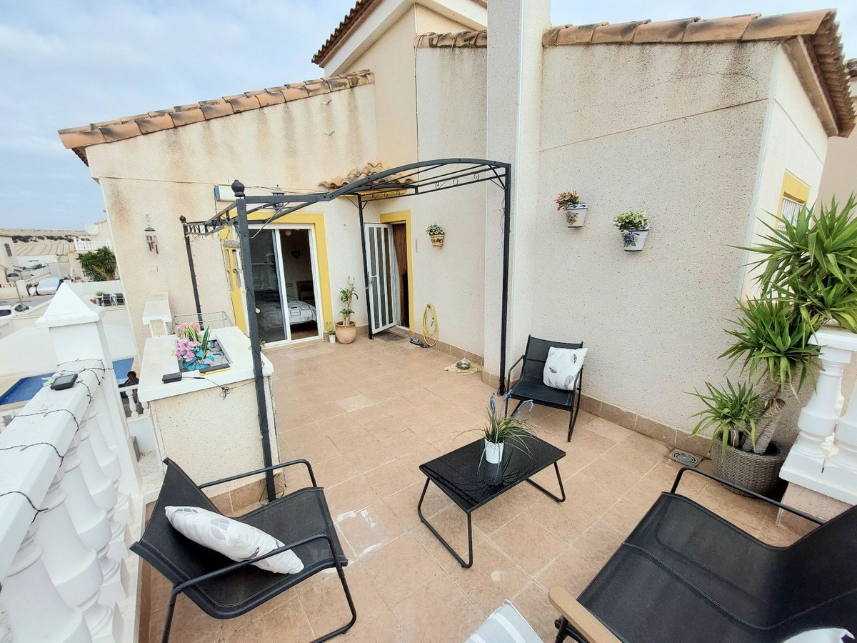 Se vende Villa - Chalet de 3 dormitorios en Costa Blanca, Alicante, España